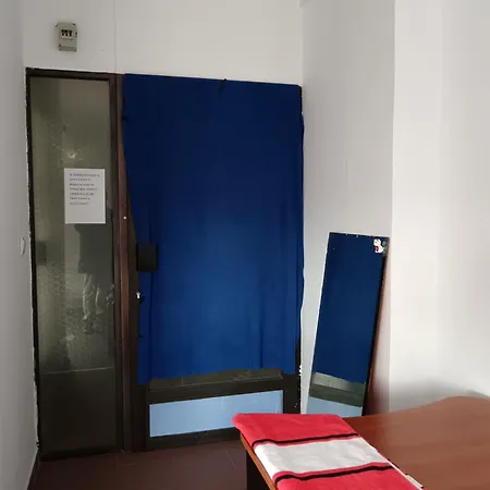 на пъпа на варна, голяма стая! 아파트 바르나